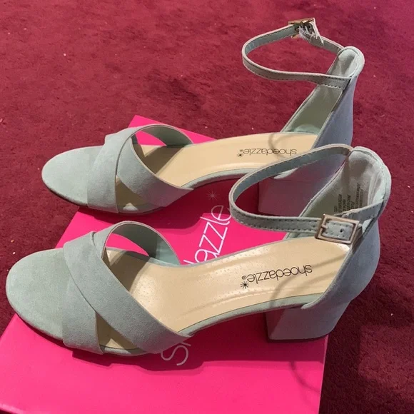 Pretty Shoedazzle Dress Sandals Teddy - Picture 2 of 16